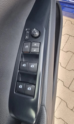 Toyota Camry cena 100400 przebieg: 106800, rok produkcji 2019 z Warszawa małe 352